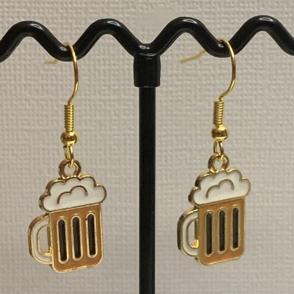 Beer Earring, St. Patrick's Day Earring, Alcohol Earring, Gift Idea, Funny Food - Picture 3 of 5